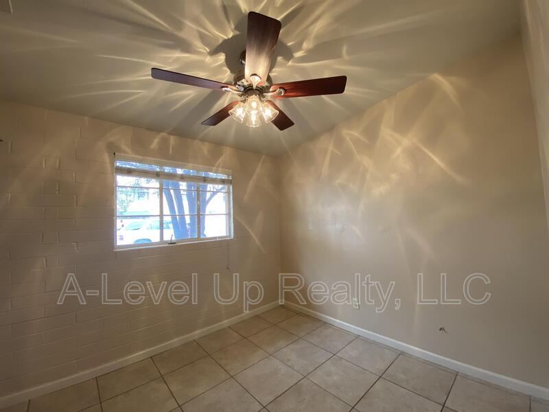 1980 N Tyndall Ave - 1B property image