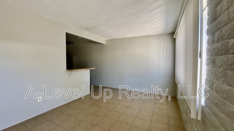 1838 South Rosemont Avenue property image