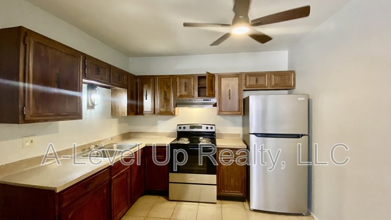 1838 South Rosemont Avenue property image