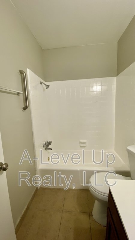 1838 South Rosemont Avenue property image