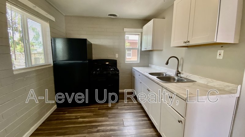 3043 East Proctor Vista - 1 property image