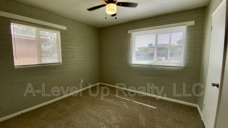 3043 East Proctor Vista - 1 property image