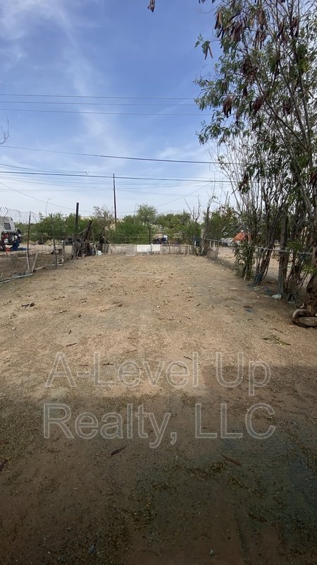 3043 East Proctor Vista - 1 property image