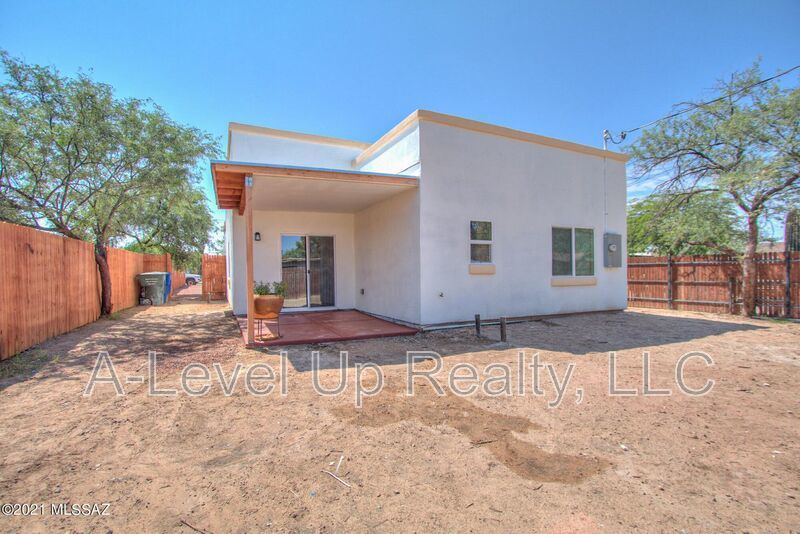 310 West 27th Street property image