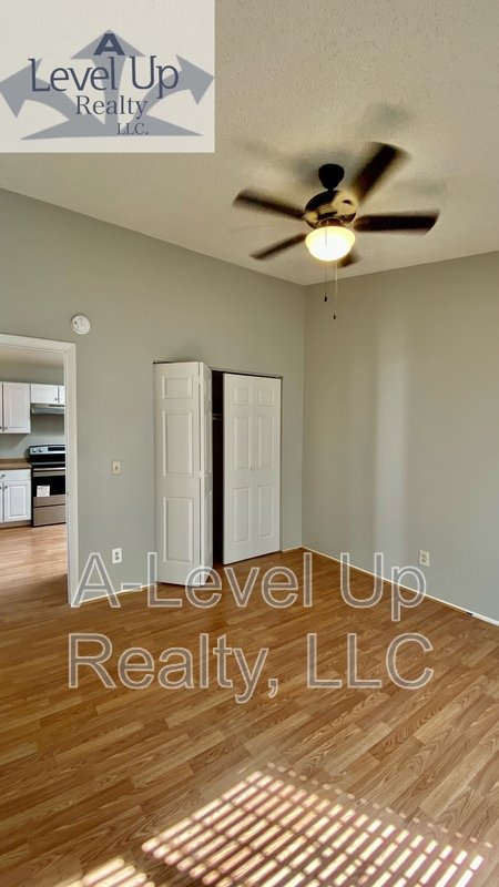 419 East Thoroughbred Street property image