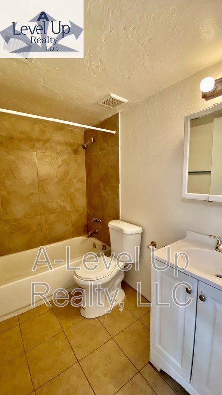 419 East Thoroughbred Street property image