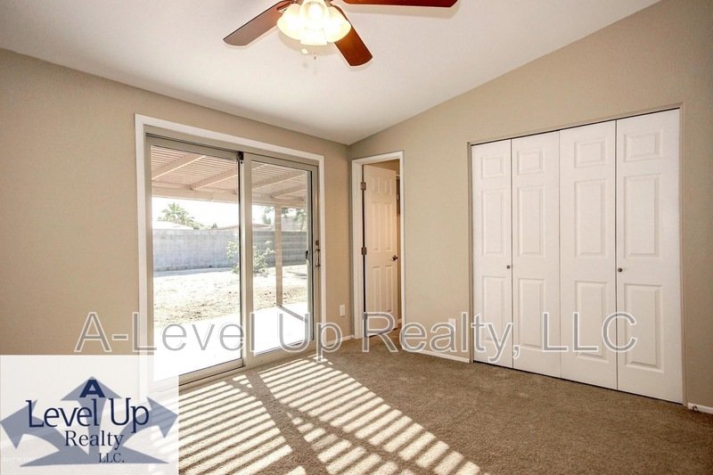 7532 North Rasmussen Avenue property image