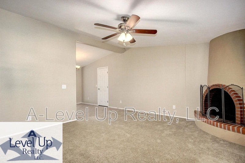 7532 North Rasmussen Avenue property image