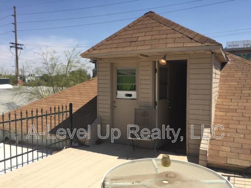 723 E 6th street property image