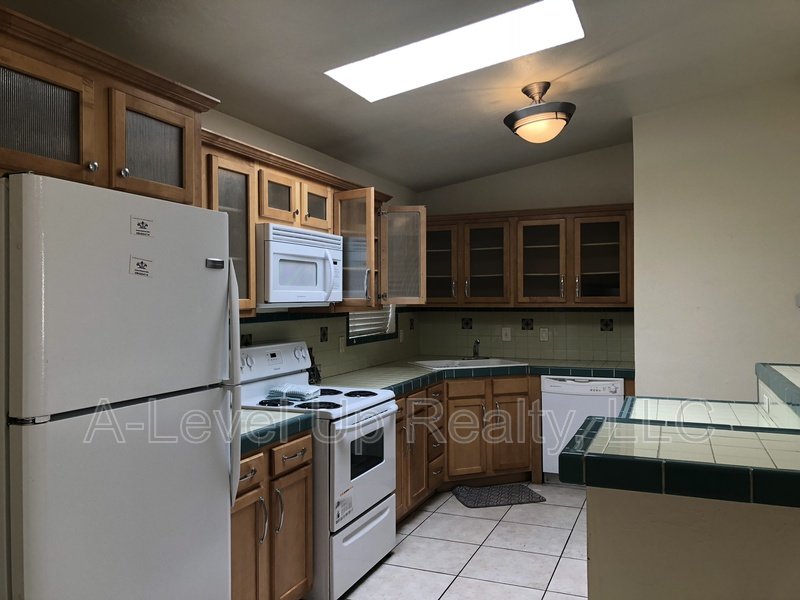 1980 N Tyndall Ave - 1A property image