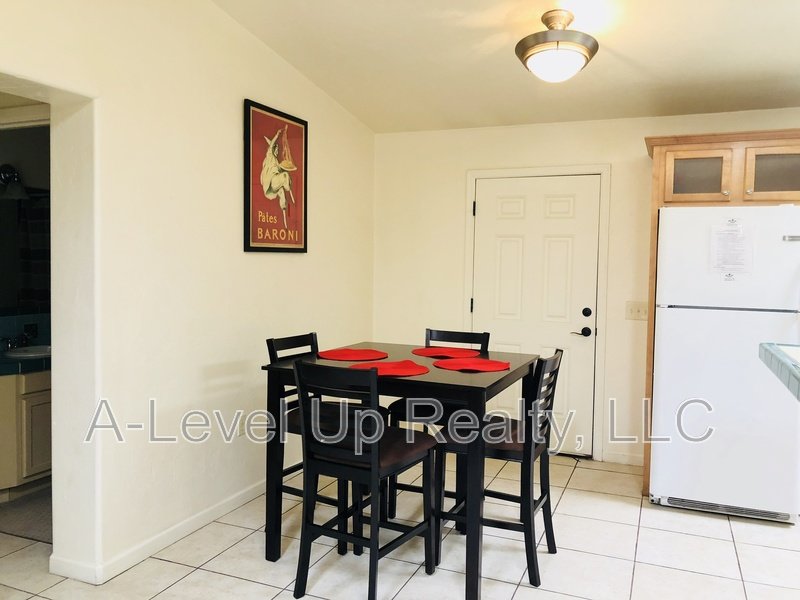 1980 N Tyndall Ave - 1A property image