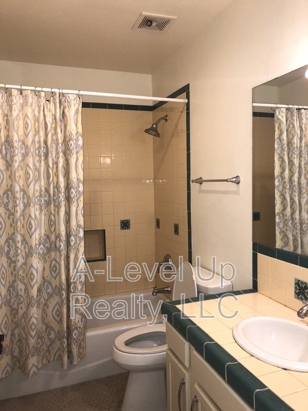 1980 N Tyndall Ave - 1A property image