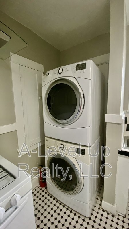 302 North Euclid Avenue - 1 property image