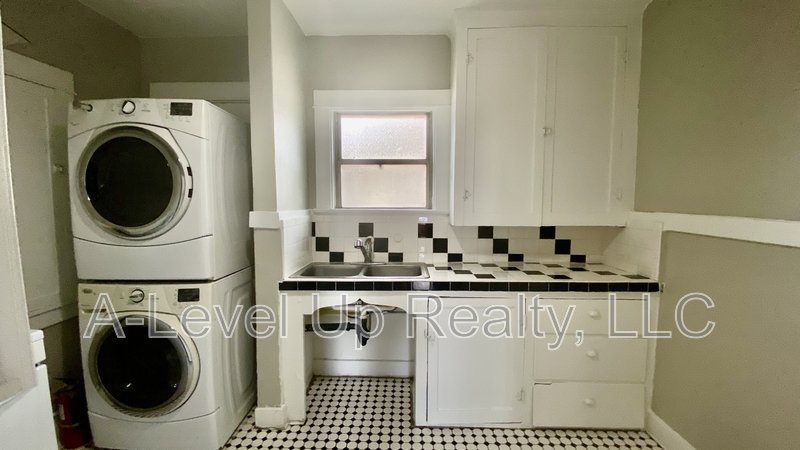 302 North Euclid Avenue - 1 property image