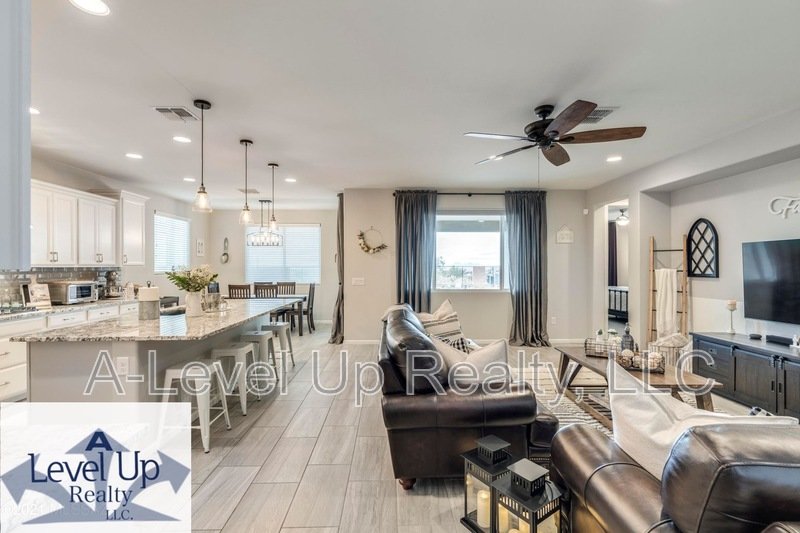 14097 North Silverleaf Lane property image