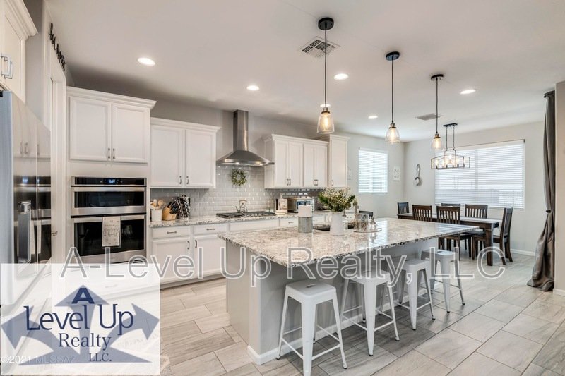 14097 North Silverleaf Lane property image