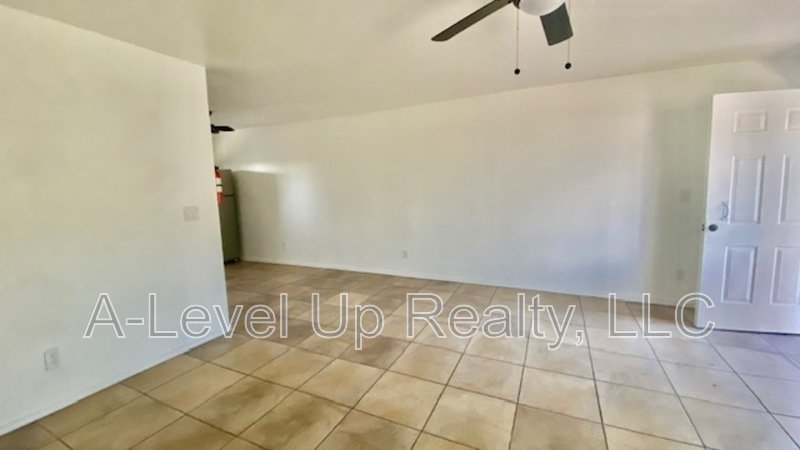 1025 South Santa Rita Avenue property image