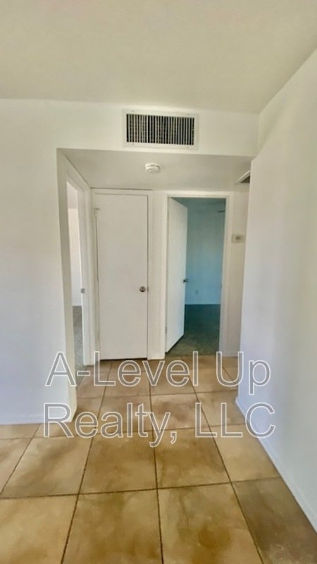 1027 South Santa Rita Avenue property image