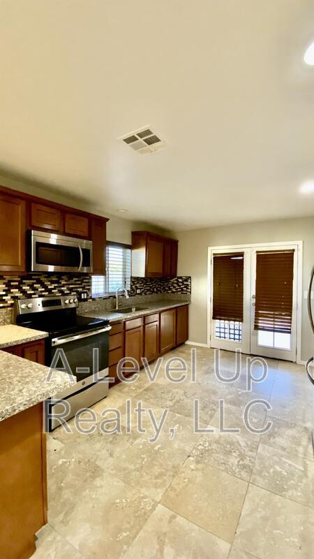 231 West 28th Street property image