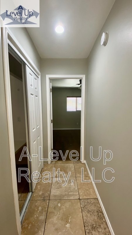 231 West 28th Street property image