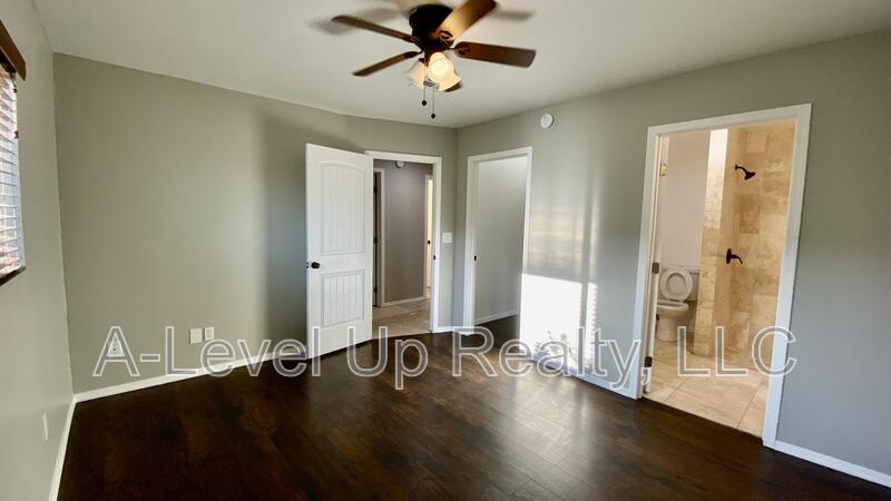 231 West 28th Street property image
