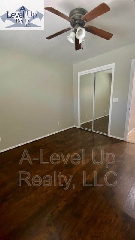 231 West 28th Street property image