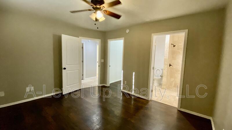 231 West 28th Street property image