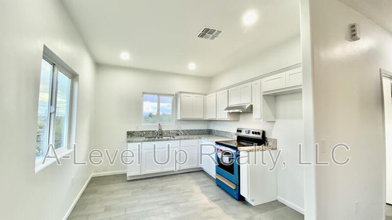 1310 South San Jacinto Drive - 1 property image